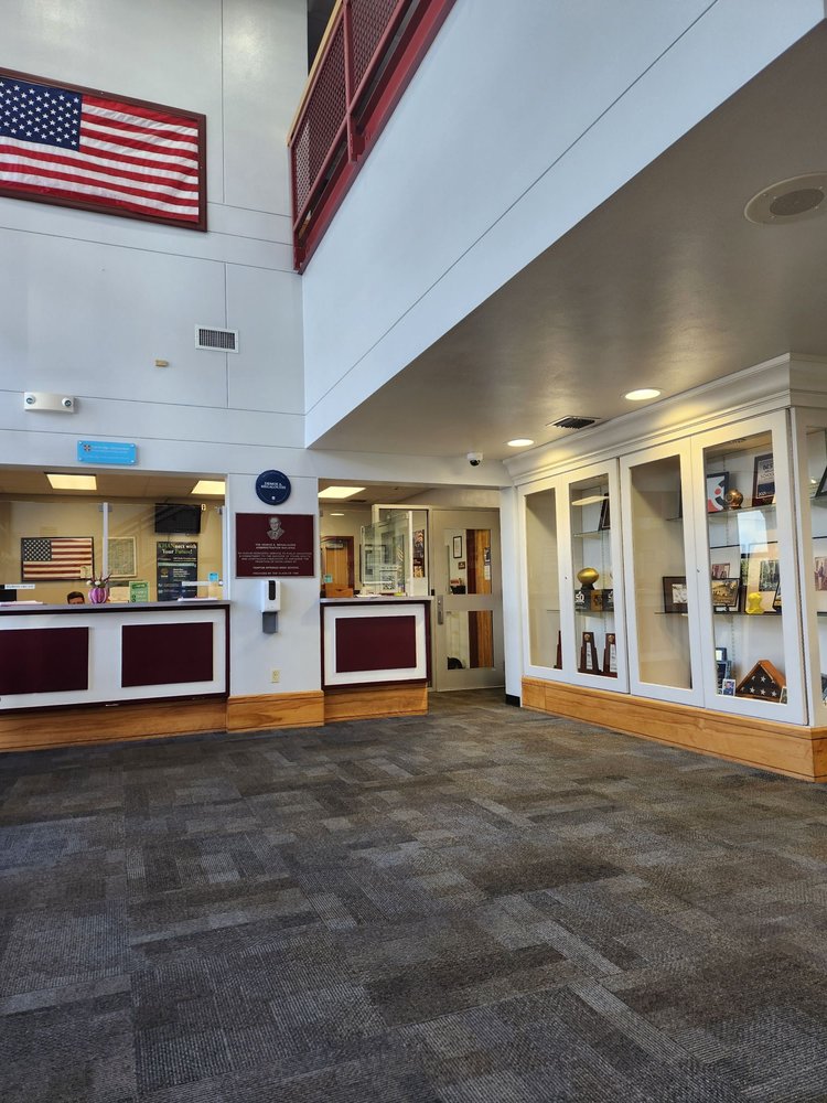 TARPON SPRINGS HIGH SCHOOL Updated August 2024 14 Photos 1411