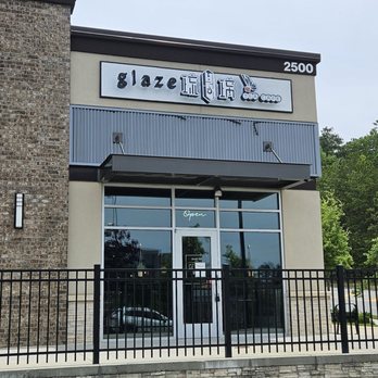 Glaze Tea - Buford - @yummycoty - Bubble Tea Near Me - Buford, Georgia Glaze Tea - Buford - @yummycoty - Bubble Tea Near Me - Buford, Georgia