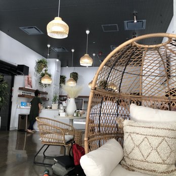 Happy Monday Coffee - Loop - Inside area (there's more tables to the left) - Coffee & Tea Near Me - Chicago, Illinois Happy Monday Coffee - Loop - Inside area (there's more tables to the left) - Coffee & Tea Near Me - Chicago, Illinois