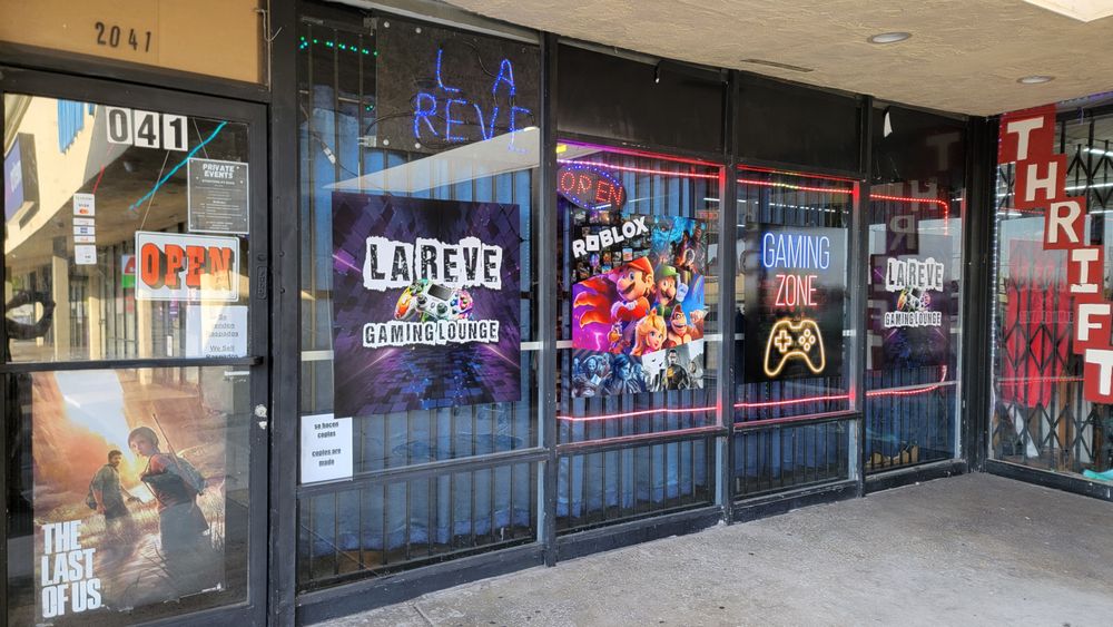 La Reve Gaming Lounge Logo
