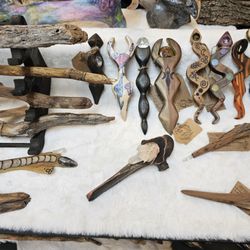 Nauty Crow Crystals & Curiosities
