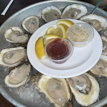 Fish N Tails Oyster Bar - Oysters on the Half Shell (12) - Seafood Near Me - Richardson, Texas Fish N Tails Oyster Bar - Oysters on the Half Shell (12) - Seafood Near Me - Richardson, Texas
