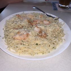 White House Restaurant - Shrimp Scampi Pasta. 8 out of 10.