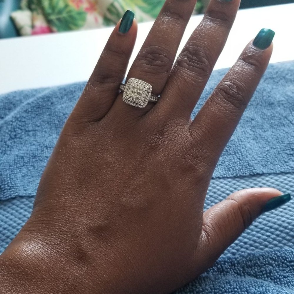 Suite Tee - Loving my nails! - Waxing Near Me - Jersey City, New Jersey Suite Tee - Loving my nails! - Waxing Near Me - Jersey City, New Jersey