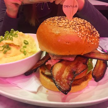 Deville Dinerbar - Lobster btl: mmm...not that good - Diners Near Me - Montreal, Quebec