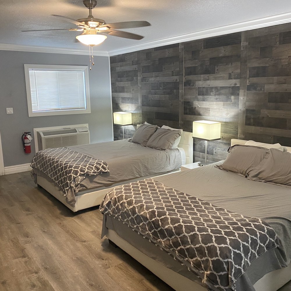 Stagecoach Motel - Room is great, it looks exactly like it dose in the picture! - Hotels Near Me - Quartzsite, Arizona Stagecoach Motel - Room is great, it looks exactly like it dose in the picture! - Hotels Near Me - Quartzsite, Arizona