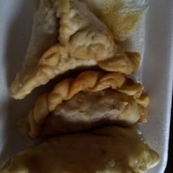 El Tucumano - Empanadas de Tucumano, para distinguirlas todas tienen diferentes formas.