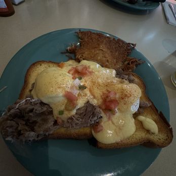 Kountry Kitchen - Kauai Benedict. Absolutely phenomenal - American Near Me - Kapaa, Hawaii