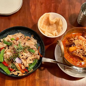 Sun and Moon - Pad Kee Mow with chicken, Massaman Nuea - Thai Near Me - San Francisco, California