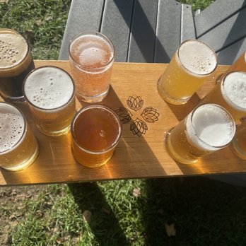 Idletyme - The Brewboard Sampler - American Near Me - Stowe, Vermont Idletyme - The Brewboard Sampler - American Near Me - Stowe, Vermont
