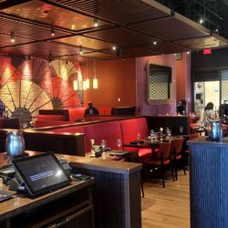 P.F. Chang's - Other dinning room