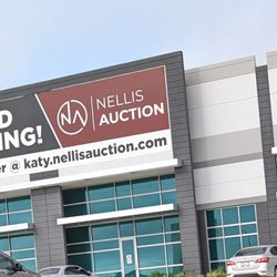 Nellis Auction - Grand Opening?? It's a total scam.