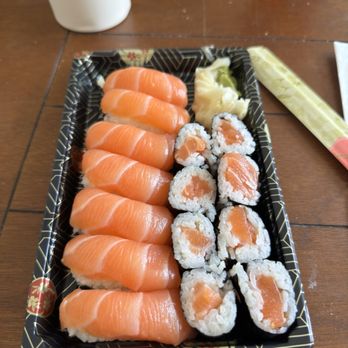 North End Fish Market - Salmon Lover - Sushi Bars Near Me - Boston, Massachusetts North End Fish Market - Salmon Lover - Sushi Bars Near Me - Boston, Massachusetts