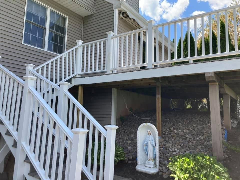 Slide of Delligatti Home Pro Services