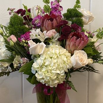 Petal Pushers Avon - Maroon 5 - Florists Near Me Petal Pushers Avon - Maroon 5 - Florists Near Me