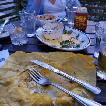 La Lucha - As you can tell, everything sucked so much that we didn't leave anything. - Seafood Near Me - Houston, Texas La Lucha - As you can tell, everything sucked so much that we didn't leave anything. - Seafood Near Me - Houston, Texas