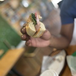 Café Crème - Deli sandwich on a bagel