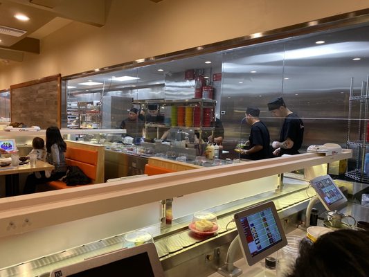 Mikami Bar & Revolving Sushi, Convoy San Diego by null