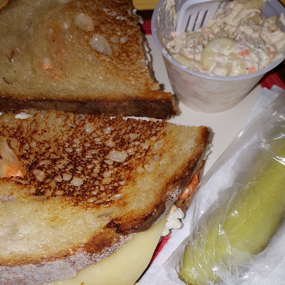 Grilled Chicken Salad with hot sauce and tuna Mac salad Grilled Chicken Salad with hot sauce and tuna Mac salad