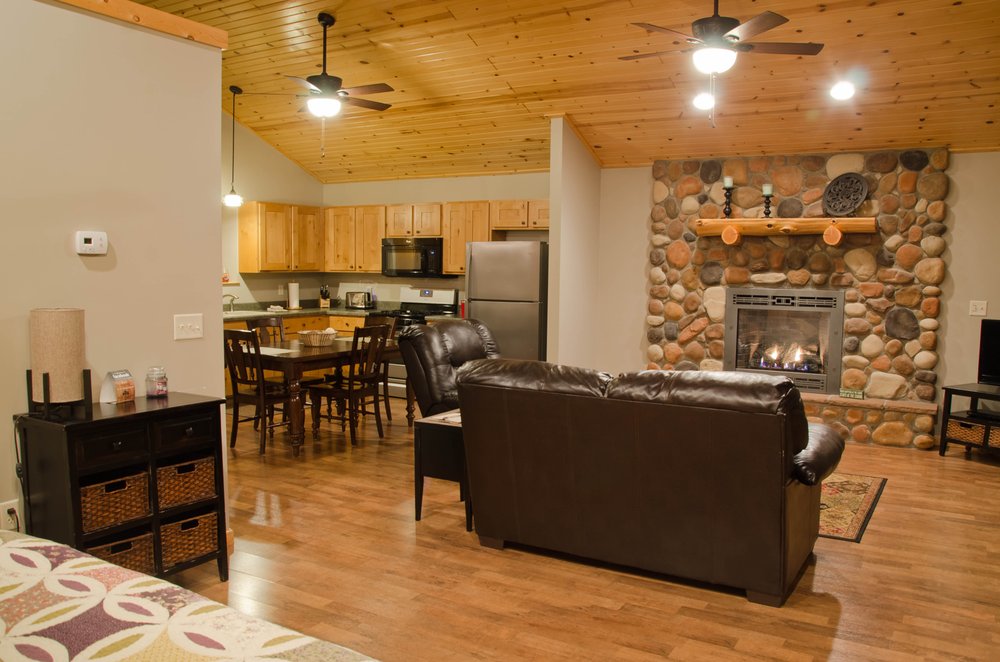 WOODLAND CABINS Updated September 2024 11 Photos 299301 Green