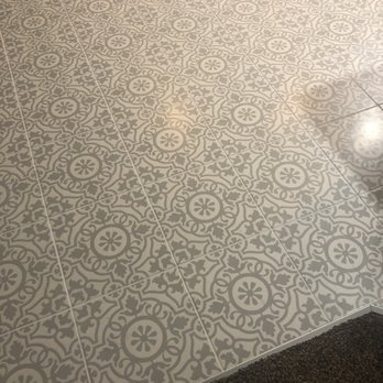 D&D Tile & Stone - Kitchen floor with transition - Tiling Near Me D&D Tile & Stone - Kitchen floor with transition - Tiling Near Me