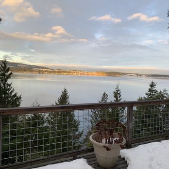 Sunset Marine Resort - Eagle's Nest: Morning - Rafting/Kayaking Near Me - Sequim, Washington