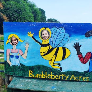 Bumbleberry Acres - Petting Zoos Near Me - South Haven, Michigan
