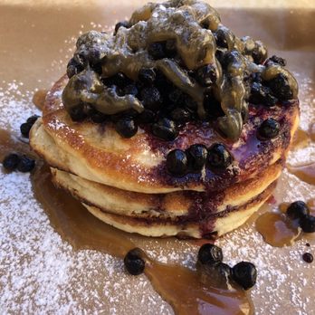 Bröd & Salt - Pancakes med blåbär (blueberries) & maple butter - Bakeries Near Me - Stockholm, Alberta Bröd & Salt - Pancakes med blåbär (blueberries) & maple butter - Bakeries Near Me - Stockholm, Alberta
