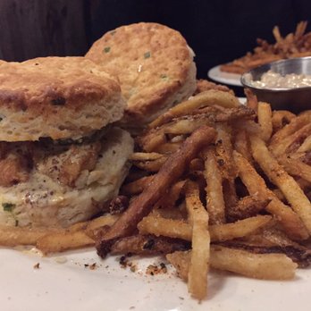 Fat City Kitchen - Chicken and biscuits - American Near Me - Alexandria, Virginia