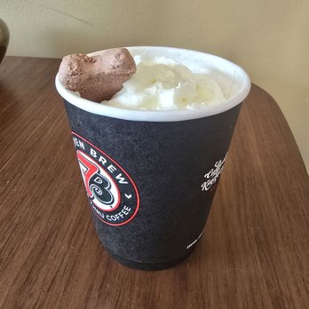 7 Brew Coffee - Pup Cup - Coffee & Tea Near Me - Maplewood, Minnesota