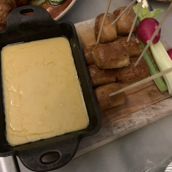 Eclipse Kitchen & Bar - Drakes Ale Cheddar Fondue - New American Near Me - San Francisco, California