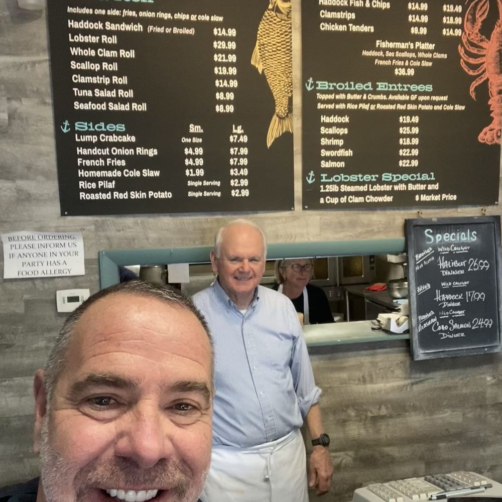 Burke's Seafood - Owner and wife (he's out front. She's in the kitchen) both super nice. - Seafood Near Me - Quincy, Massachusetts