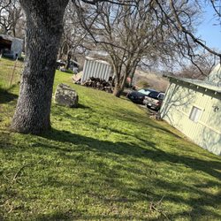 Ashtons Yard Maintenance - Weedwacking