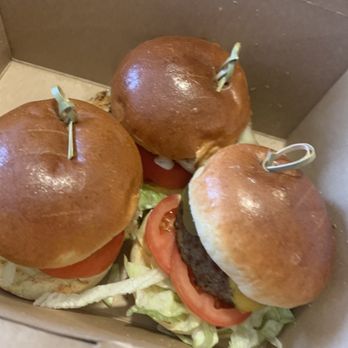 Flight Burger - 3 Burger Flight - Burgers Near Me - Carmel, Indiana