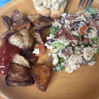 Grateful Bread - Bakeries Near Me - Cloverdale, Oregon
