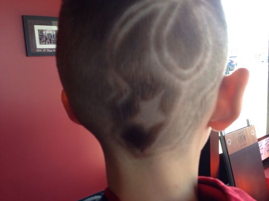 Floyd's 99 Barbershop by null