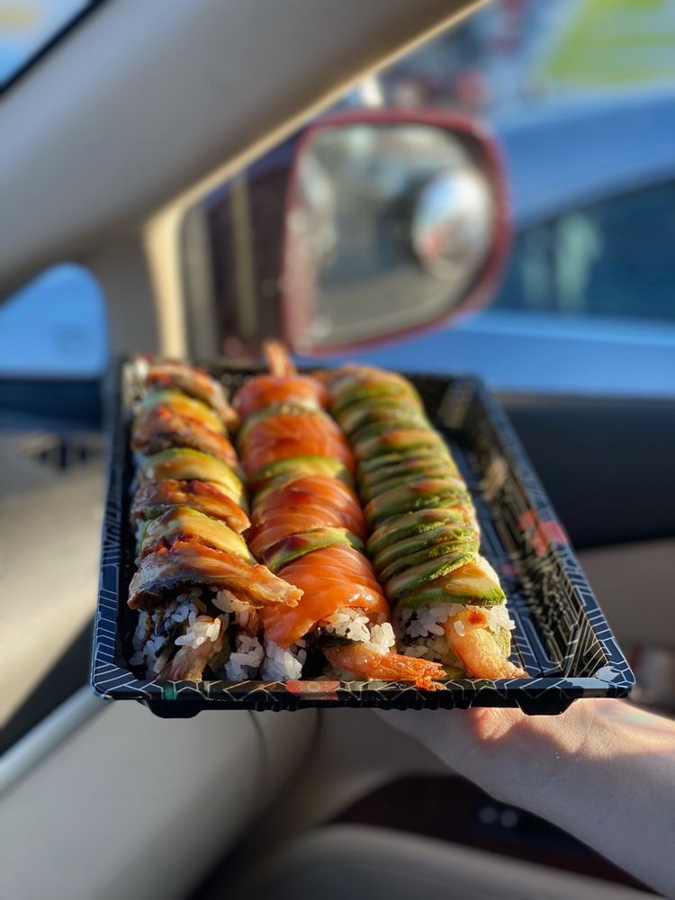 TOMO SUSHI Updated May 2024 238 Photos & 79 Reviews 4040