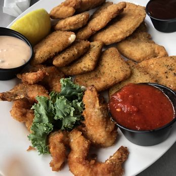 Daiquiri Deck - Seafood Near Me - Bradenton Beach, Florida