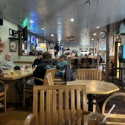Sand Bar and Grill - Local bar