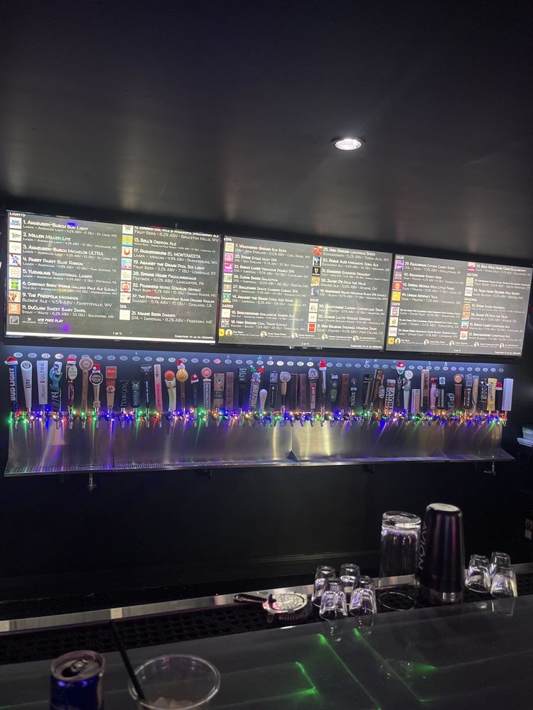 Food from Levels Arcade & Bar