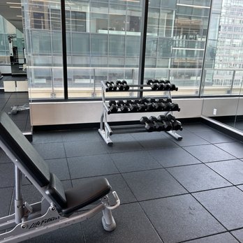 Holiday Inn - Fitness center - Hotels Near Me - Montreal, Quebec Holiday Inn - Fitness center - Hotels Near Me - Montreal, Quebec