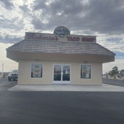 Robertos Taco Shop - Building cute ....