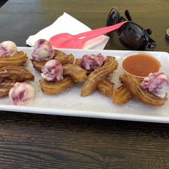 Amara Chocolate & Coffee - The classic ice cream churro with lemon berry ice cream and guava dipping sauce. - Coffee & Tea Near Me - Pasadena, California