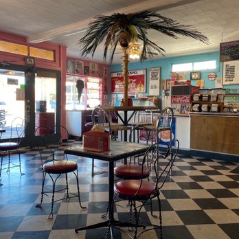 Carrabelle Junction - Dining area - Coffee & Tea Near Me - Carrabelle, Florida Carrabelle Junction - Dining area - Coffee & Tea Near Me - Carrabelle, Florida