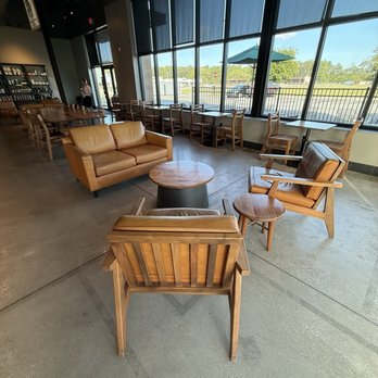 Starbucks - Coffee & Tea Near Me - Kingsland, Georgia
