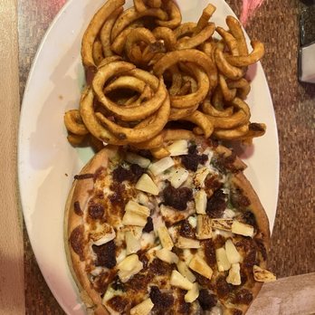 Katie Downs Waterfront Tavern - Pizza Near Me - Tacoma, Washington