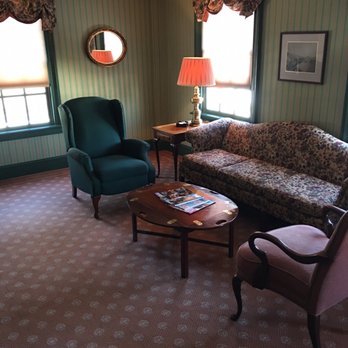 The Rochester Inn - Downstairs in suite. - Hotels Near Me - Sheboygan Falls, Wisconsin The Rochester Inn - Downstairs in suite. - Hotels Near Me - Sheboygan Falls, Wisconsin