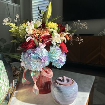 Avas Flowers - This is what was delivered - Florists Near Me - Valley Center, California Avas Flowers - This is what was delivered - Florists Near Me - Valley Center, California