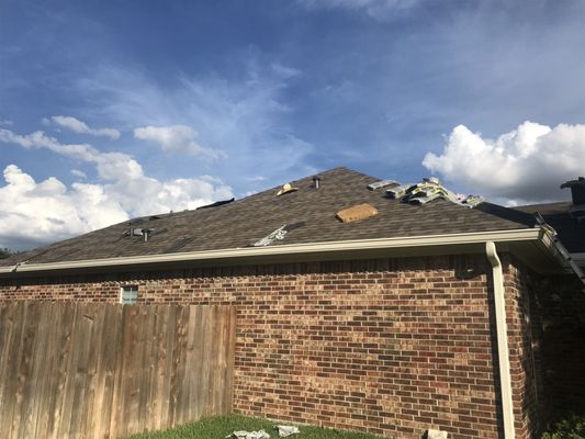 Manuel Chavez Roofing Logo