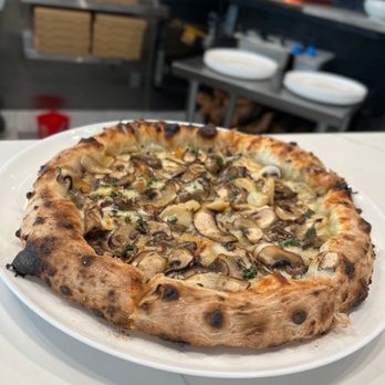 Sei Pizza Bar - Funghi Pizze - Pizza Near Me - Los Angeles, California
